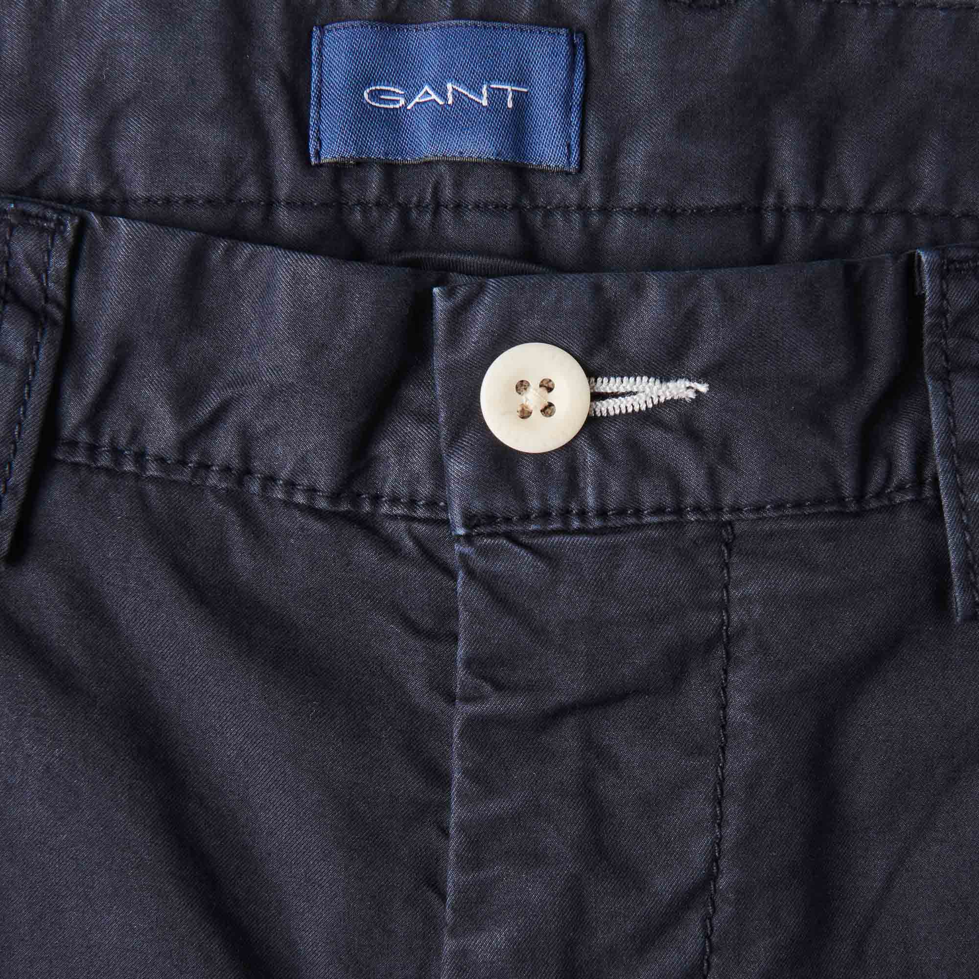 GANT Sunfaded Shorts - Marine - Image 5