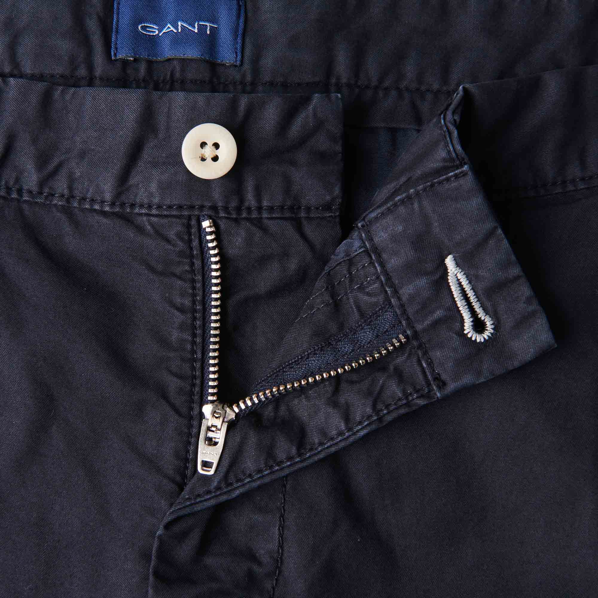 GANT Sunfaded Shorts - Marine - Image 6